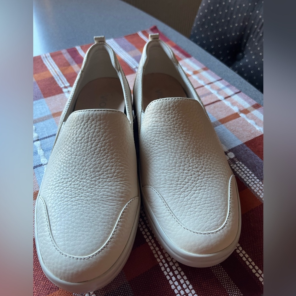 Vionic Women's White Sneakers